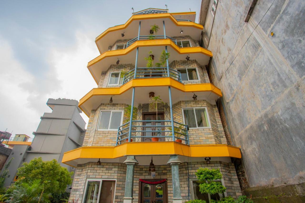 Spot On 445 New Hotel Natureland Pokhara Exteriör bild