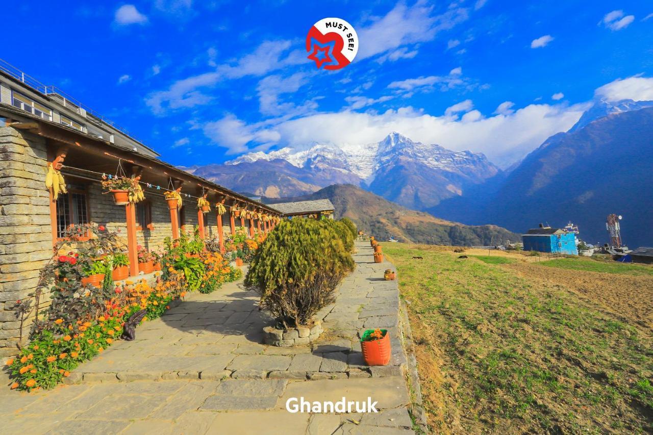 Spot On 445 New Hotel Natureland Pokhara Exteriör bild